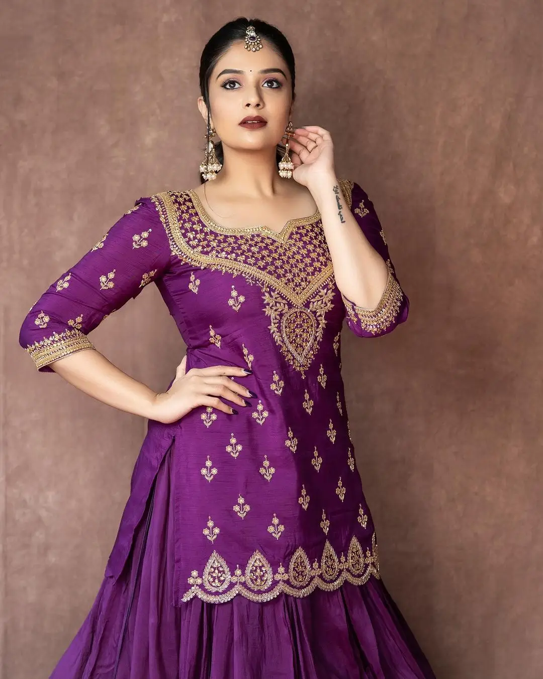 ZEETV Actress Sreemukhi in Violet Gown